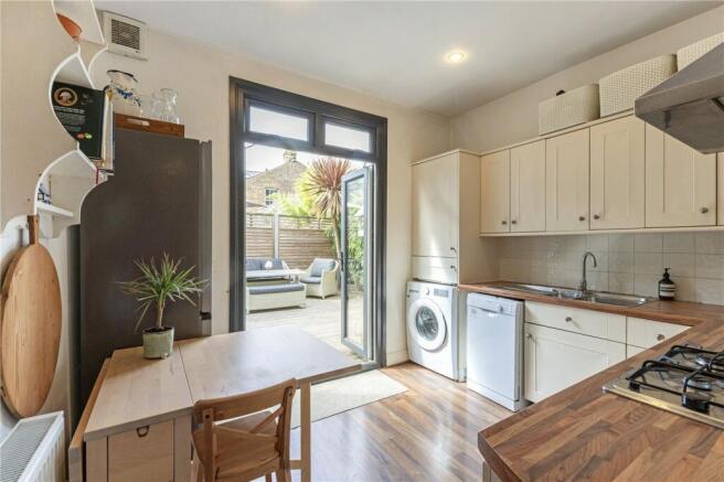 Honeybrook Road, London, SW12 photo 4