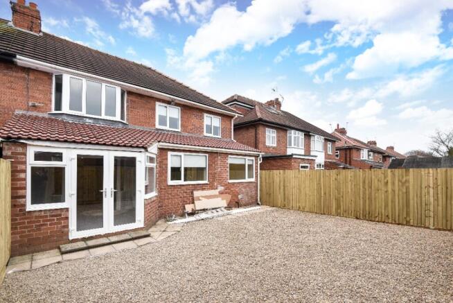 1 bed House Share to rent Image 9
