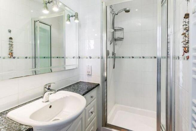 ENSUITE 3