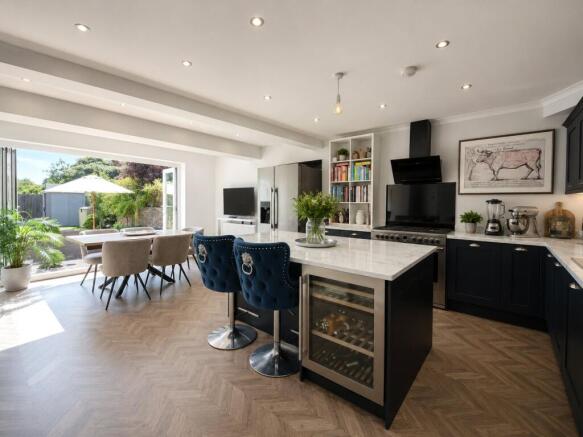 Kitchen/Dining Room