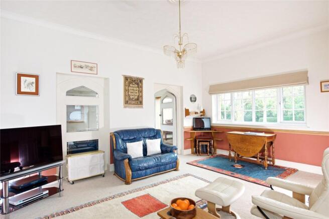 Sitting/Dining Room
