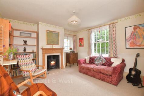 London Road, Ashington, West Sussex