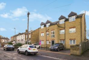 Flat 3, 11, Bensham Grove, Thornton Heath CR7 8DD