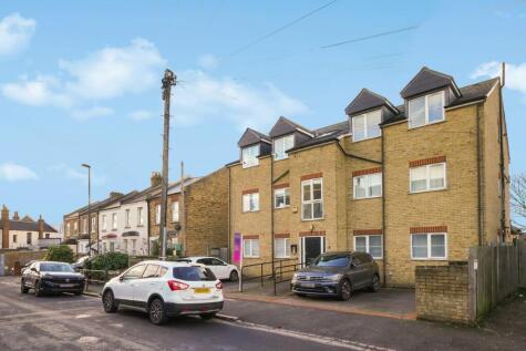 Bensham Grove, Thornton Heath, CR7