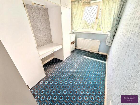 3 bed Semi-Detached Bungalow for sale Image 8