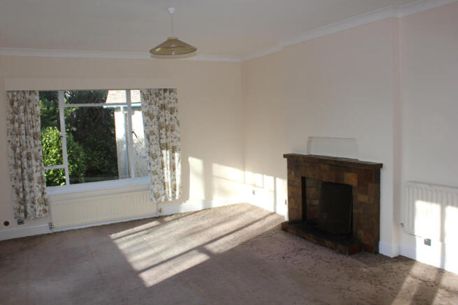 LIVING ROOM 2