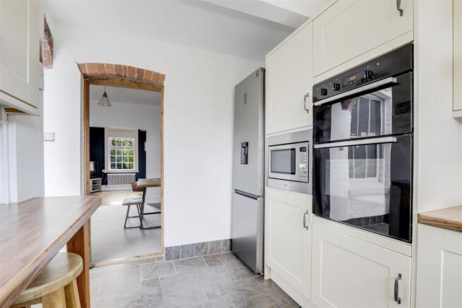 Kitchen(1).jpg