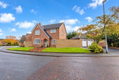 Wrenbury Drive, Rochdale, Greater Manchester, OL16