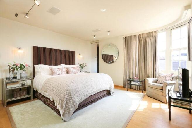 Mayfair: Bedroom