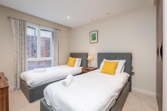 2 bed Duplex for sale Image 10