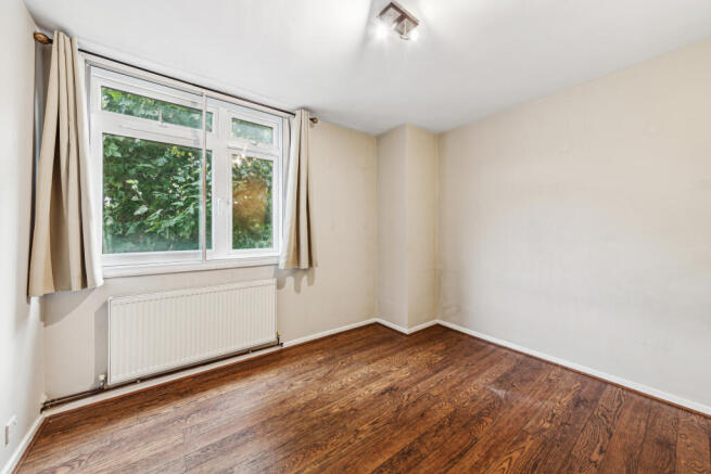 110 Strathdon Drive, SW17 0PP (5)