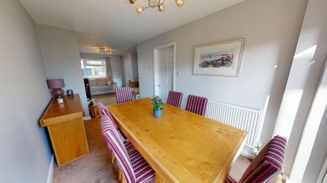 LOUNGE/DINER