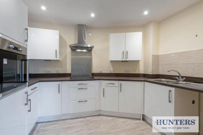 2 bed Retirement Property for sale Image 5