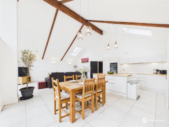 OPEN PLAN LOUNGE/KITCHEN/DINER