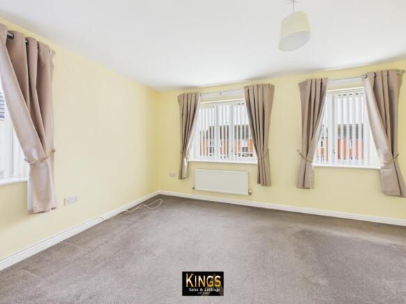 2 bed Semi-Detached for sale Image 8