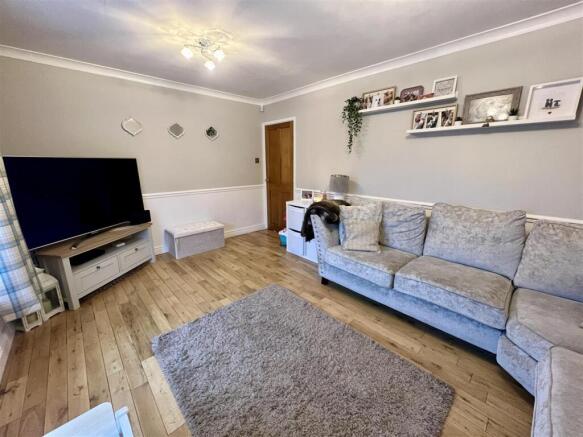 Pennine Way, Stourbridge, DY8 4LP photo 2