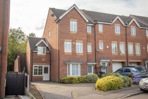 14, Oakwood Road, Leicester LE4 0BD