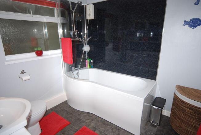 G/F BATHROOM