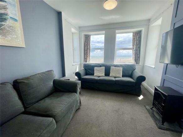 2 bed Penthouse for sale Image 5