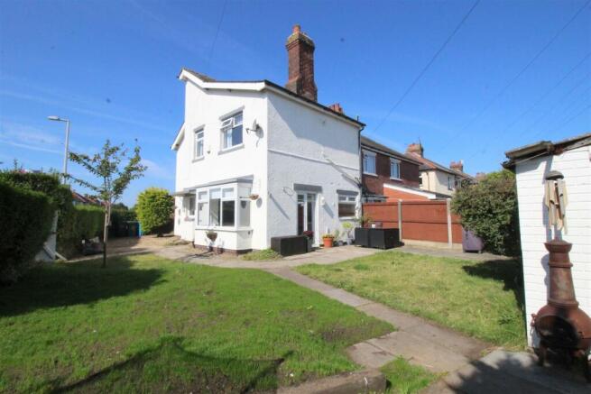 Kenilworth Road, 109, outside 2.JPG