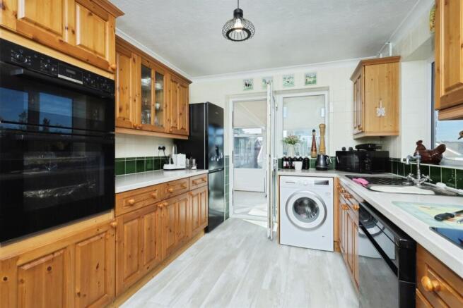 Milland Road, Hailsham photo 4
