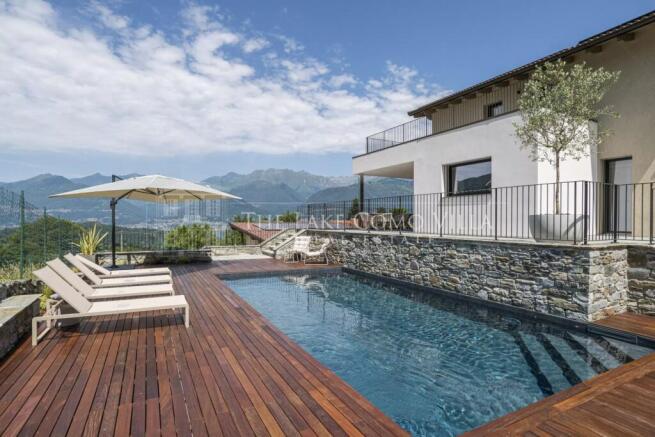 colico the lake como villa- villa aura