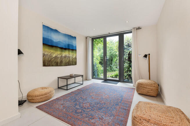 Living/Dining Roo...