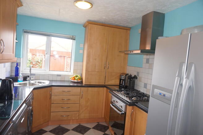 Kitchen 1.JPG