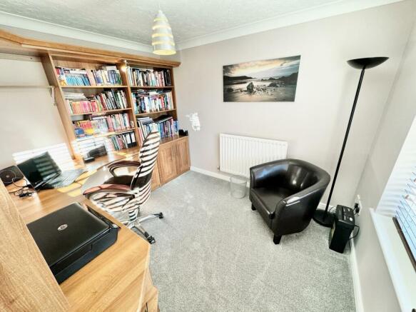 Photo 10