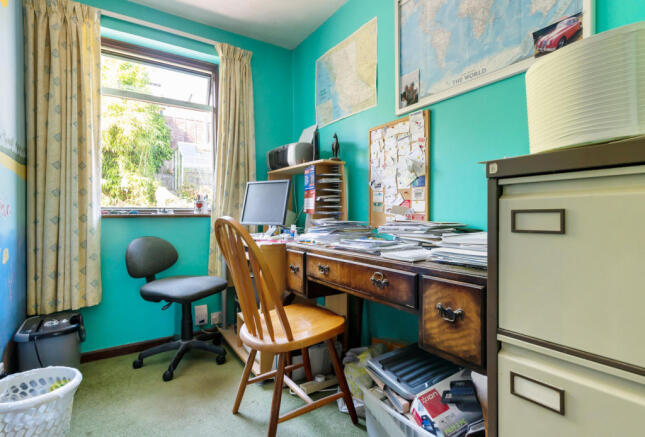 Bedroom 3/Study