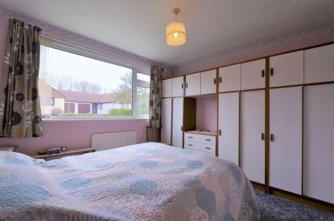 8 BARN PARK RO...