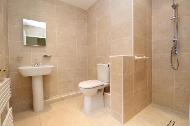 EN-SUITE WET ROOM