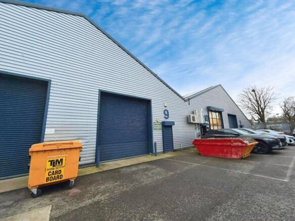 89f8b525-adf2f9b09e461803f496dd9d48bf-img2025120