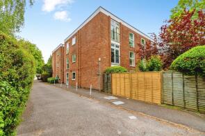 Flat 1, 77 Little Croft, Northlands Road, Southampton SO15 2LP