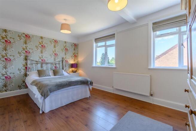 8417441-interior24.jpg