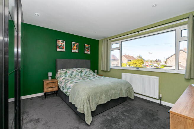 3 bed Semi-Detached for sale Image 8