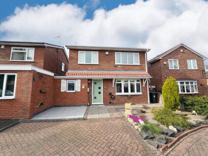 Westacre Drive, Quarry Bank, Brierley Hill, DY5 2EE