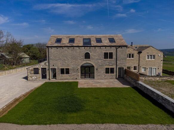 5 bed Barn Conversion for sale Image 6