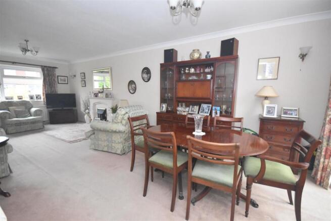 Dining Siting room.jpg