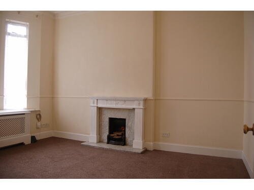 Livingroom.JPG