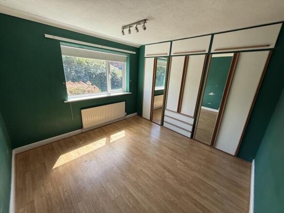 3 bed Semi-Detached for sale Image 11