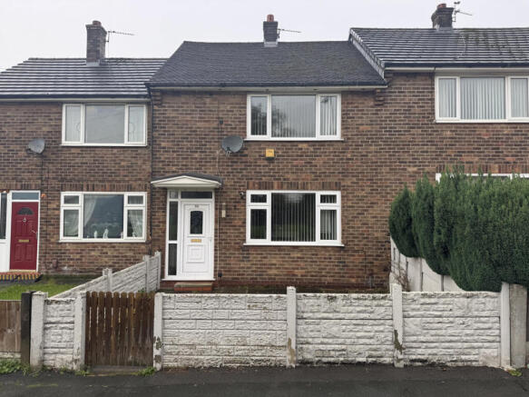 2 bed terraced house for sale Borsdane Avenue, Hi