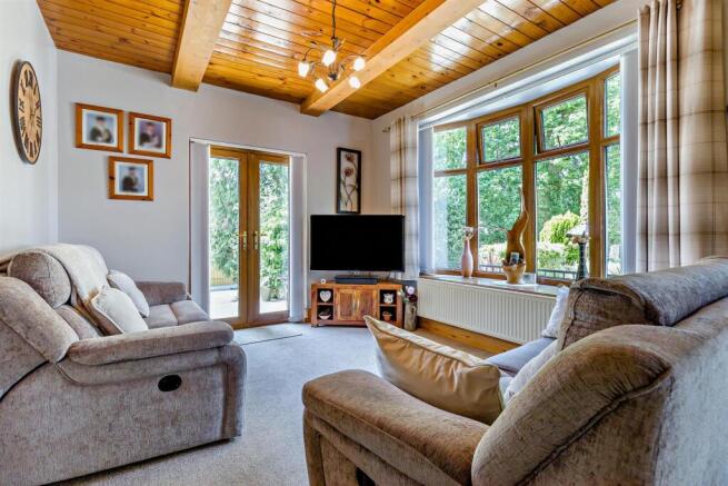 3 bed House for sale Image 5