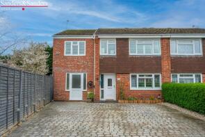 35, The Meadows, Alcester B50 4AP