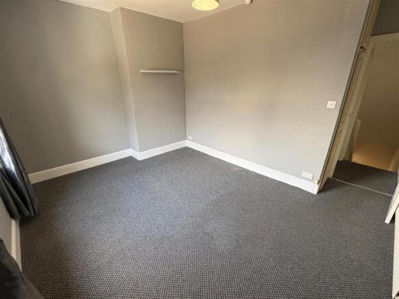 3 bed Terraced for sale Image 7