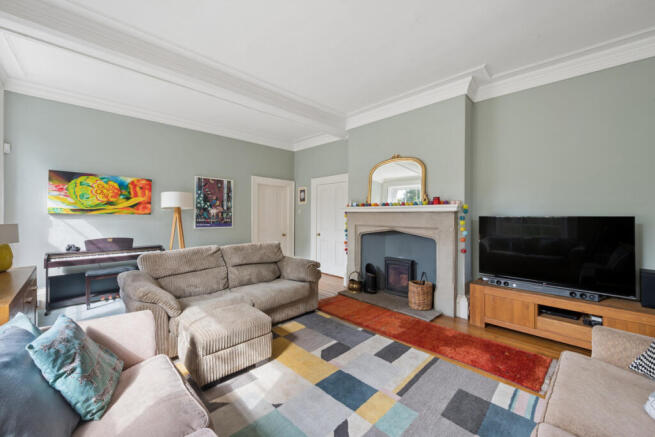 4 bed Semi-Detached for sale Image 11