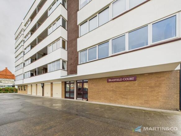 CAM02318G0-PR0557...