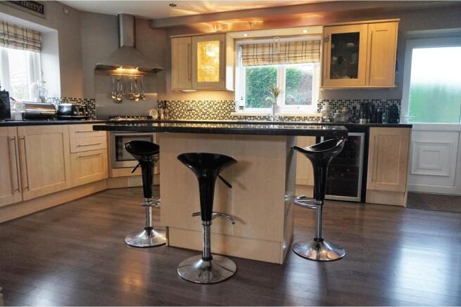 Kitchen / Breakfast