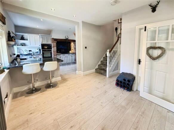 3 bed House for sale Image 10