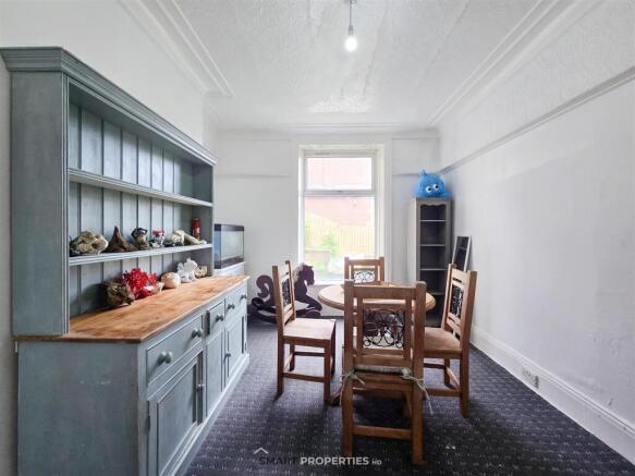 5 bed Terraced for sale Image 9